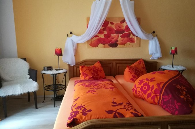 Sonnenzimmer mit Terrasse